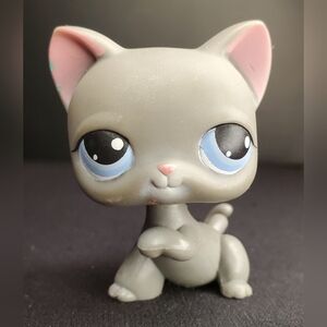 LPS Littlest Pet Shop #74 Gray Short Hair Cat Pink Ears Blue Eyes 2004